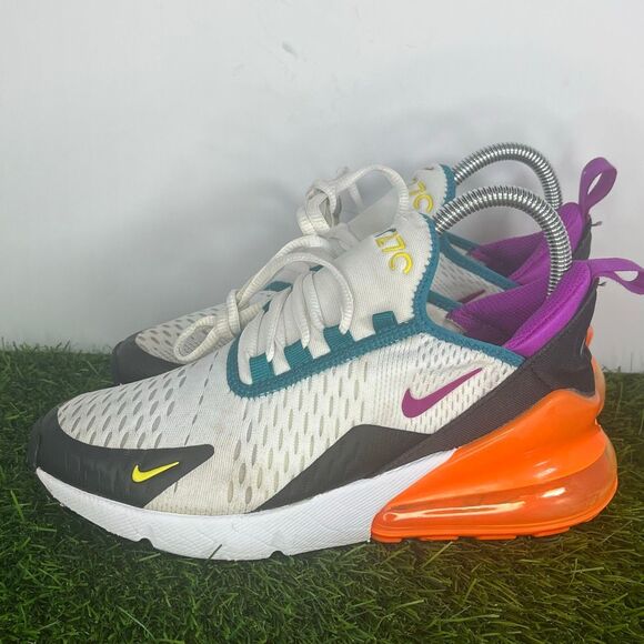Nike Air Max 270 Youth Size 5Y/ Women Size 6.5 - Picture 1 of 10